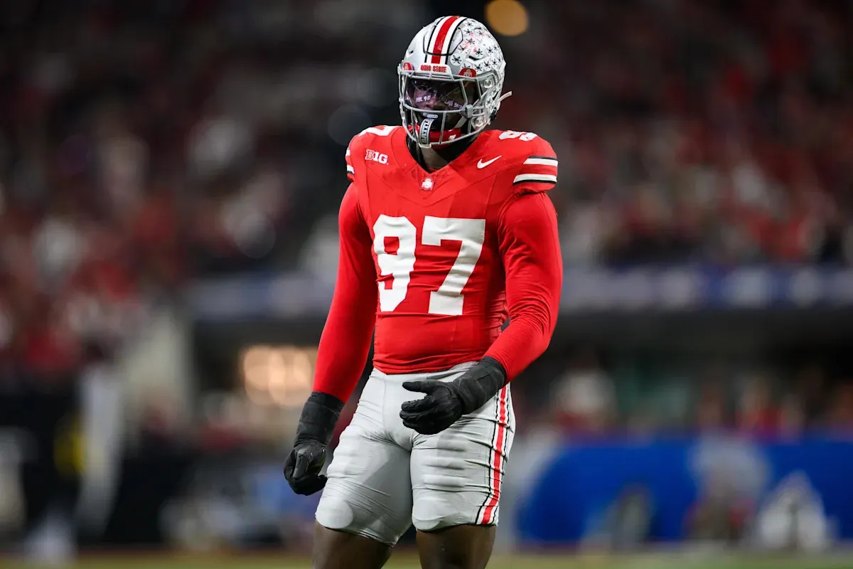 5 พฤกษาพันธุ์แกร่งแห่ง Ohio State: การผลัดใบสู่ฤดูกาลเก็บเกี่ยวเกมรับปี 2026
