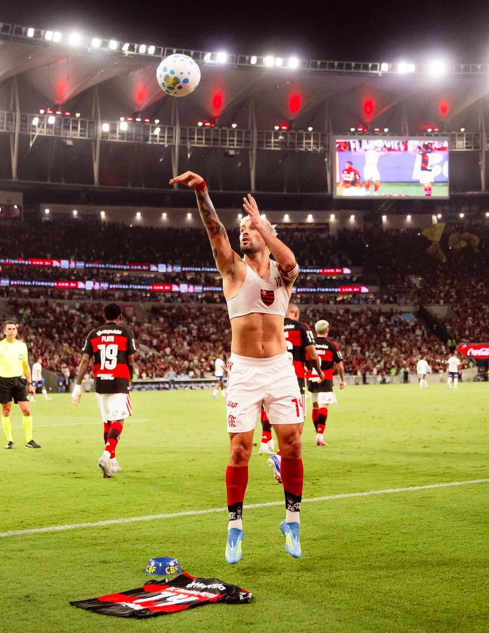 Flamengo ตบ Bahia นิ่มๆ ส่งส่วยให้ตำนานยัดห่วง ก่อนบี้จี้ตูด Palmeiras ต่อไม่รอแล้วนะ