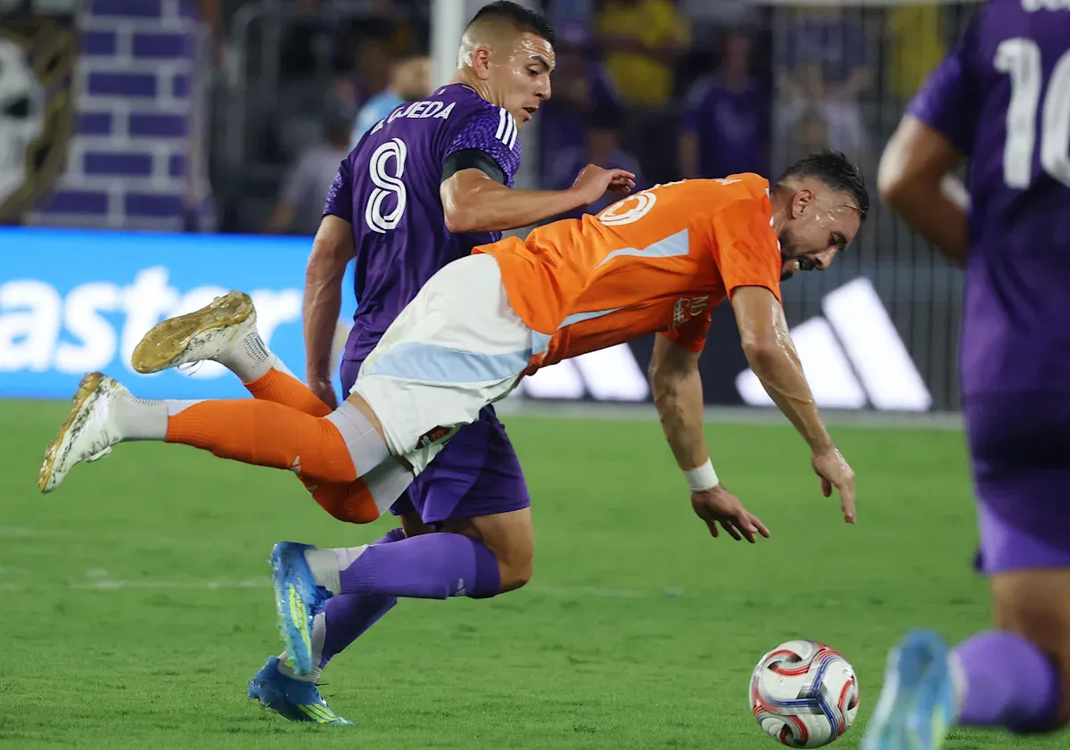 นาฏกรรมบนผืนหญ้า: การขุดค้นทางประวัติศาสตร์ ณ Inter&Co Stadium ระหว่าง Orlando City และ Houston Dynamo