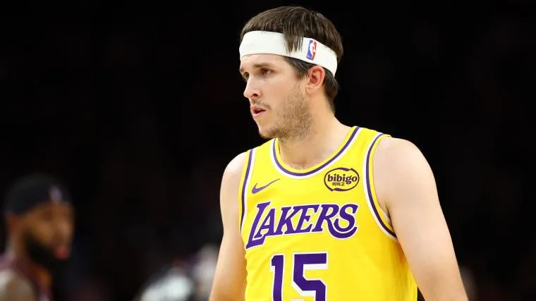 แสงสว่างที่ปลายอุโมงค์: เจาะลึกไทม์ไลน์การคัมแบ็คของ Austin Reaves ในสมรภูมิเพลย์ออฟ