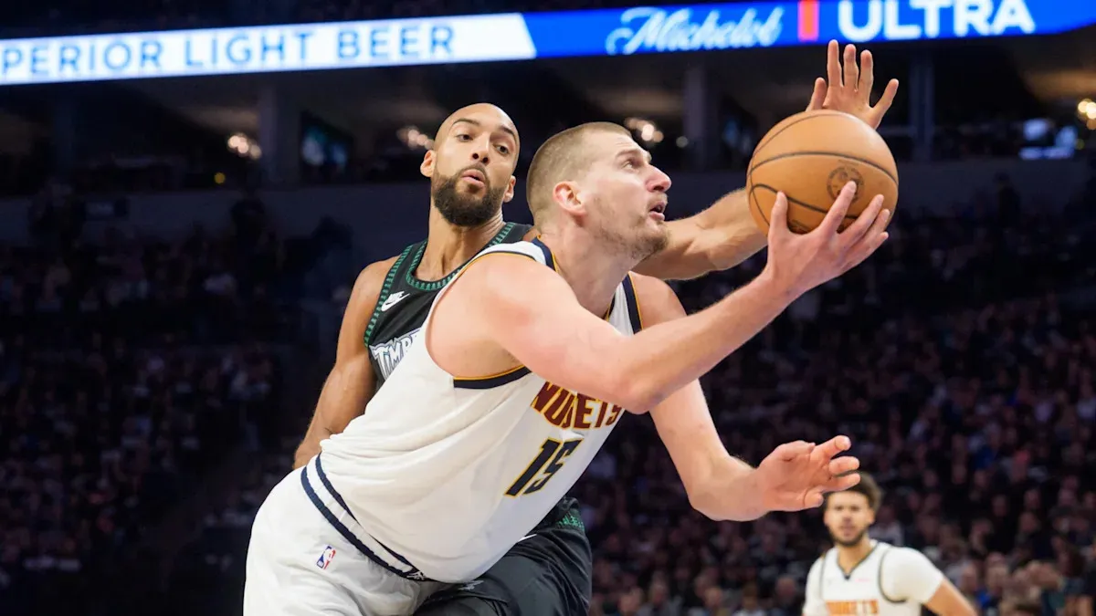 หลังพิงฝาหรือจะคว้าชัย? ส่องสมรภูมิ Game 5 ระหว่าง Minnesota T'Wolves และ Denver Nuggets: ทุกช่องทางรับชมที่คุณห้ามพลาด