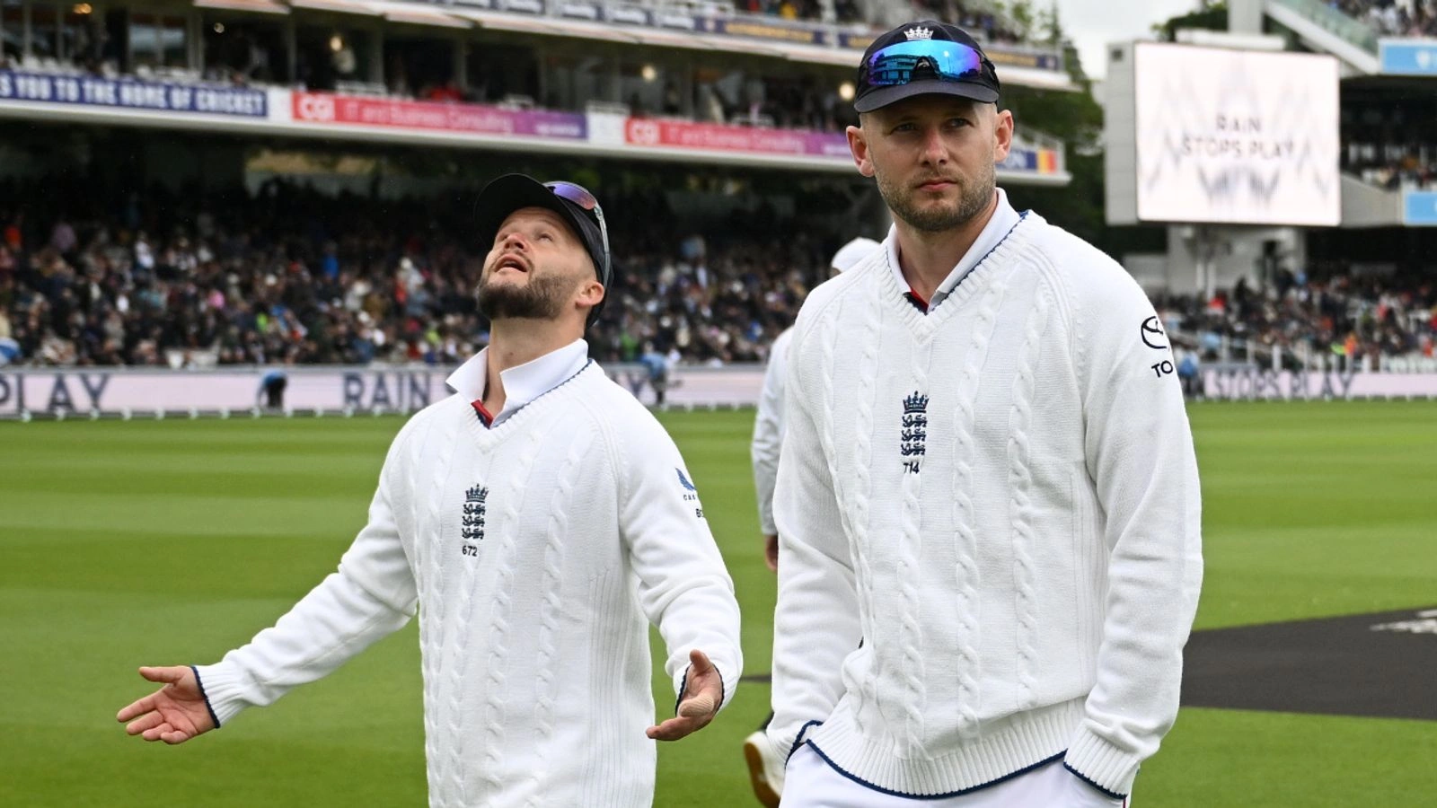 ดราม่า Lord's! แฟนคริกเก็ตงงหนัก พักกินมื้อเที่ยงกลางแดดจ้าก่อนฝนถล่มในเกม England vs New Zealand