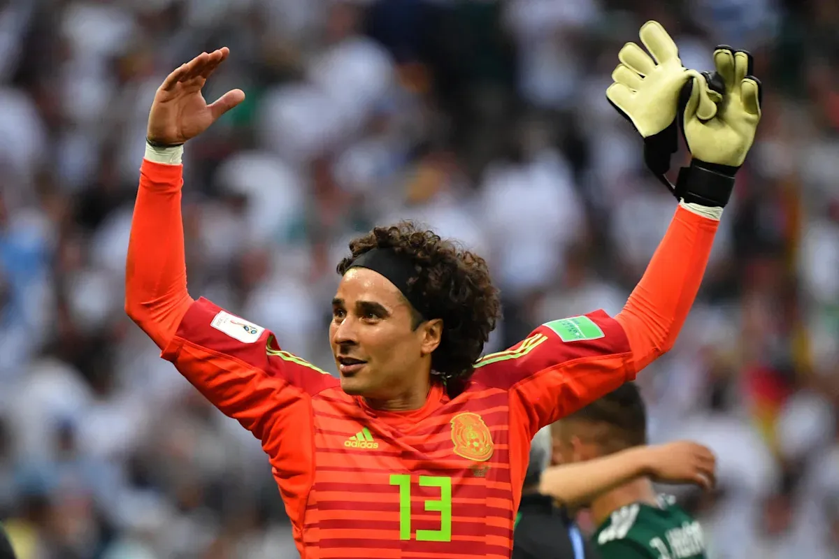 ลมหายใจสุดท้ายของเทพเจ้าผมฟู: Guillermo Ochoa กับการประกาศอำลาสังเวียนหลัง World Cup 2026