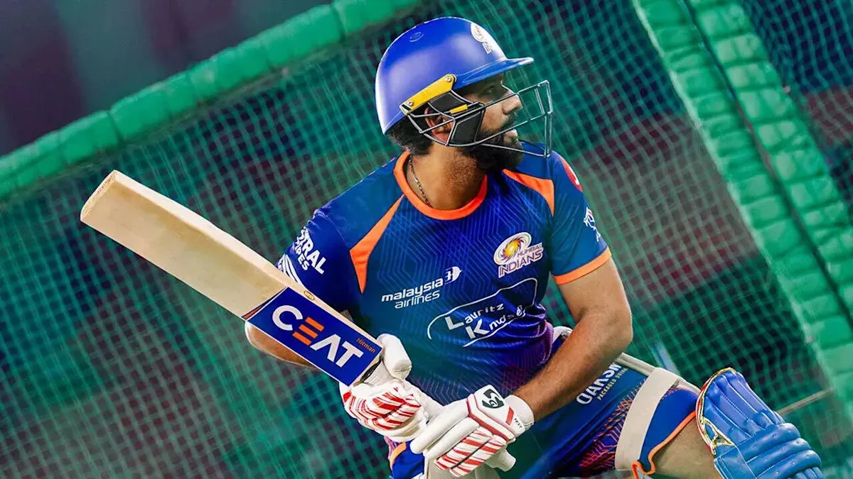 IPL 2026: Rohit Sharma จะลงตบกับ GT คืนนี้ไหม? โค้ช MI ออกมาอัปเดตอาการบาดเจ็บแบบมีลุ้น!