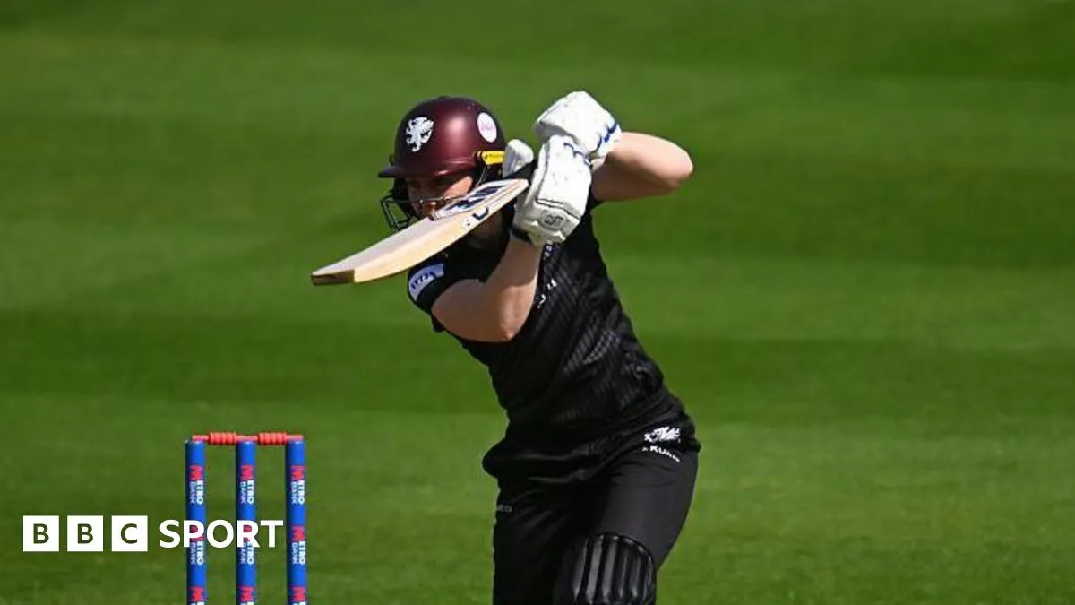 โศกนาฏกรรมแห่งโครงสร้าง: Knight ทุบศตวรรษส่ง Somerset บดขยี้ Surrey ใน One-Day Cup