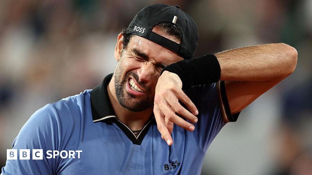 Matteo Berrettini หลั่งน้ำตาถอนตัว French Open เซ่นอาการบาดเจ็บสะโพก