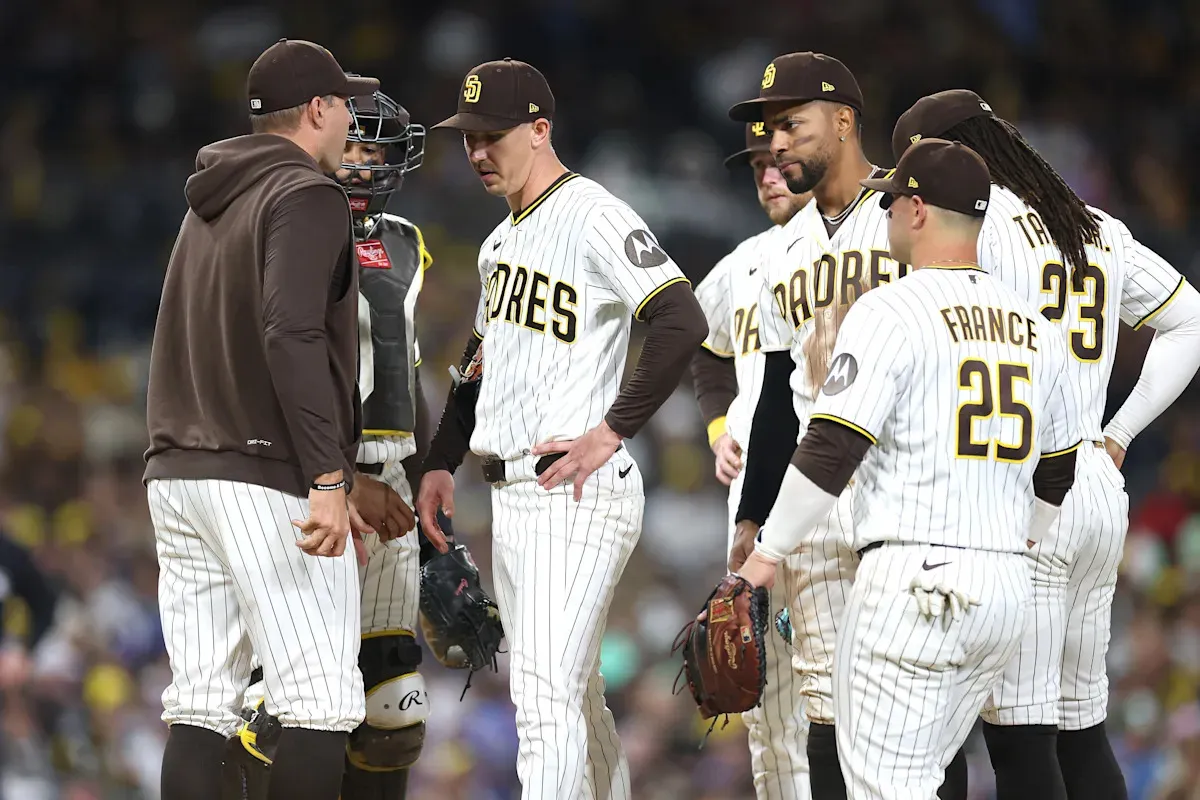 วิเคราะห์ความล้มเหลวที่ Petco Park: เมื่อ Bullpen ของ Padres กลายเป็นหนี้เสีย และการประเมินมูลค่าที่ลดลง