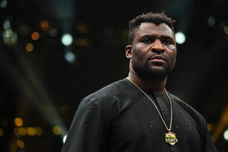 เงาแห่งความตายในสังเวียน: เมื่อ Francis Ngannou มองเห็นเขี้ยวเล็บที่ซ่อนอยู่ของ Jake Paul
