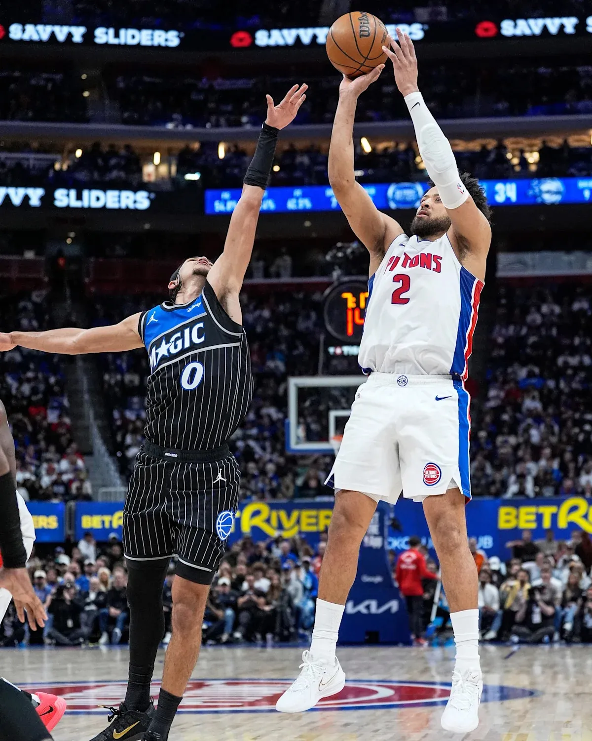 Cade Cunningham ปล้นชัยคืนจากเงื้อมมือมัจจุราช: ลมหายใจสุดท้ายของ Pistons ในคืนที่ Banchero คำราม