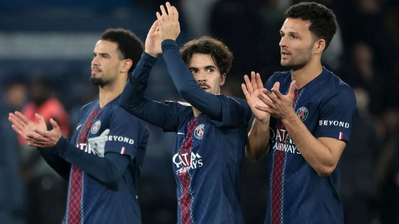 รากแก้วที่สั่นคลอนและทุ่งหญ้าที่ผลัดใบ: Paris Saint-Germain กับการถ่อมตนต่อหน้า Liverpool ในฤดูกาลแห่งการเปลี่ยนแปลง