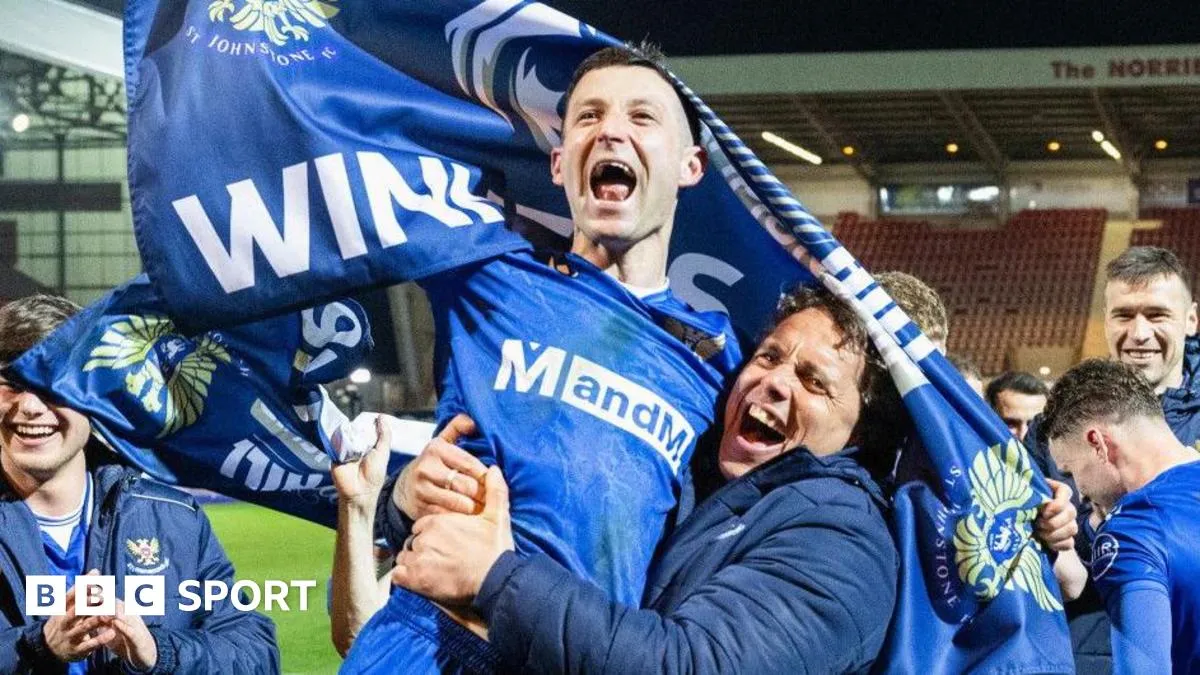 St Johnstone จะฉลองแชมป์แบบหล่อๆ ออกทีวี หรือจะโดน Raith Rovers บุกมาขยี้คาบ้านดีคะ?