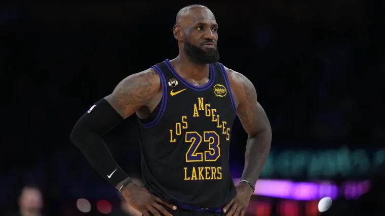 การเสื่อมถอยของสินทรัพย์ LeBron James: วิเคราะห์ความล้มเหลวเชิงโครงสร้างของ Lakers ท่ามกลางภาวะวิกฤต Playoff