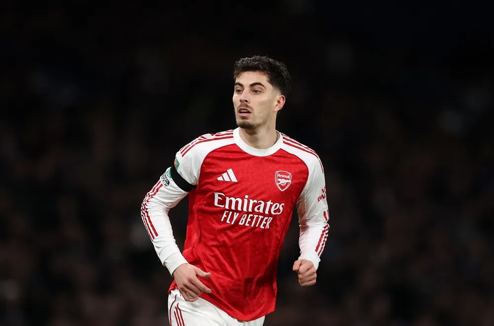 เงาที่ทอดยาวเหนือ Emirates: อัปเดตอาการบาดเจ็บ Arsenal ก่อนเผชิญหน้า Fulham