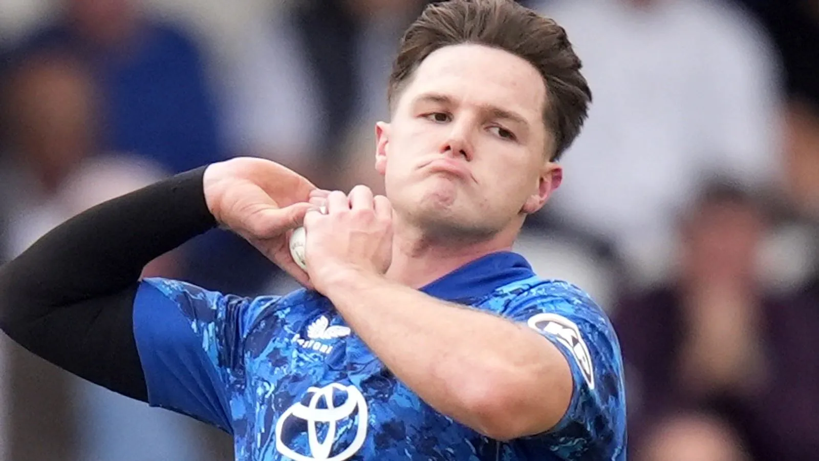 Sonny Baker: การเปิดตัวใน England Test คือ 'ฝันที่เป็นจริง' ท่ามกลางรอยร้าวของโครงสร้างทีม Hampshire