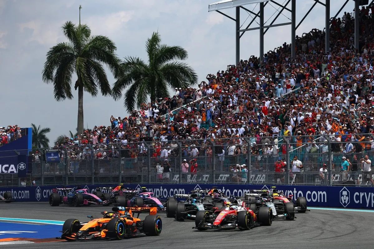 วิเคราะห์การปรับตารางเวลา Miami GP: การบริหารความเสี่ยงเชิงโลจิสติกส์ภายใต้ภัยคุกคามจากประจุไฟฟ้าในอากาศ