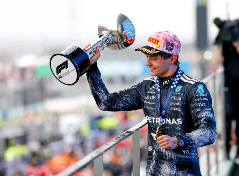 Kimi Antonelli ผงาดคว้า Pole! สยบดราม่า Miami Grand Prix ส่วน McLaren เกือบขิตเพราะเครื่องรวน