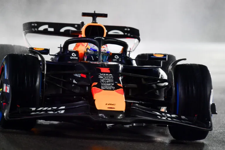 Max Verstappen ส่งสาส์นสุดเศร้า หลังโศกนาฏกรรมทางเรียบที่ Nurburgring พรากชีวิตนักแข่งร่วมแทร็ก