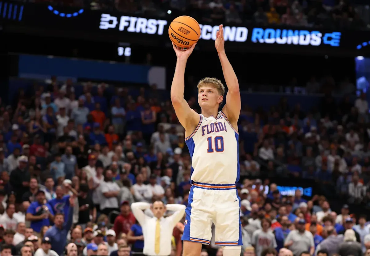 การประเมินความเสี่ยงและภาระผูกพัน: Thomas Haugh ปฏิเสธการเข้าสู่ NBA Draft เพื่อรักษาสถานะใน Florida