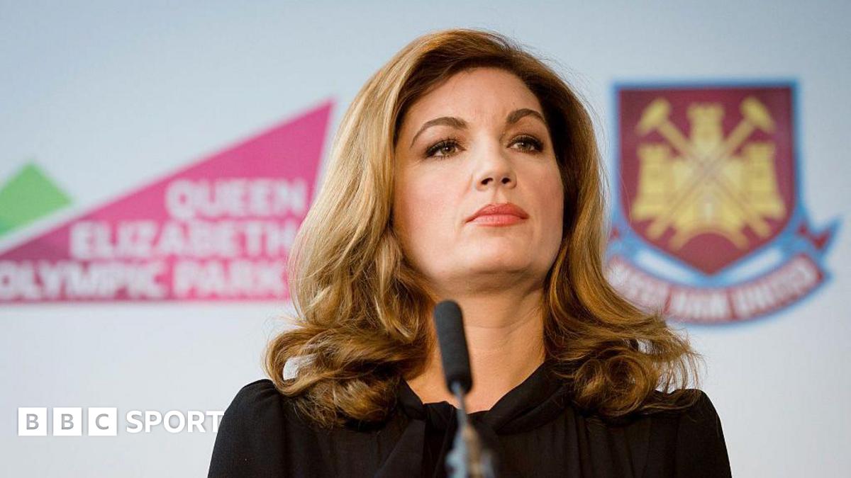 ปิดตำนาน 'สตรีเหล็ก' แห่งขุนค้อน! Karren Brady โบกมือลาเก้าอี้รองประธาน West Ham หลังอยู่ยงคงกระพันมา 16 ปี