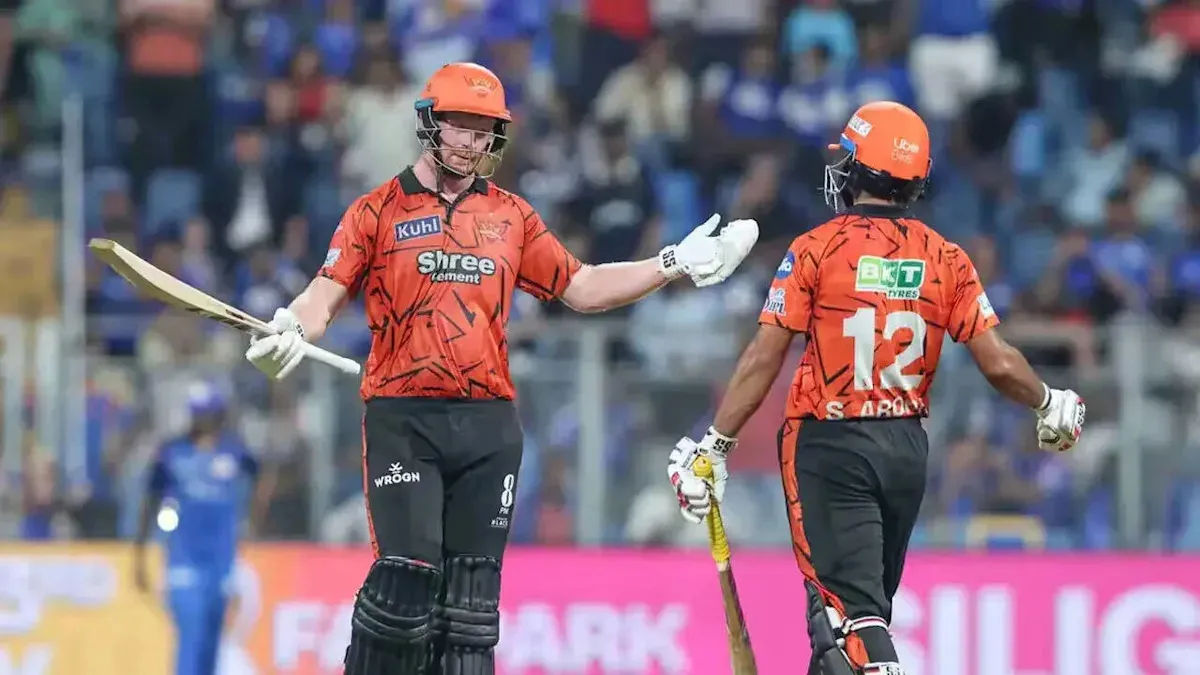 มหากาพย์แห่ง Wankhede: Head และ Klaasen บดขยี้ประวัติศาสตร์ของ Rickelton ในคืนที่พายุค้างคาวถล่ม Mumbai