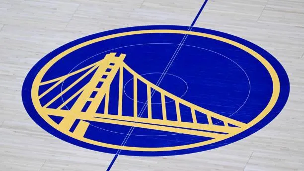 สิ้นสุดการเดินทาง: Golden State Warriors แยกทางกุนซือระดับแชมป์วัย 68 ปี หลังฝันสลายในฤดูกาลที่ผ่านมา