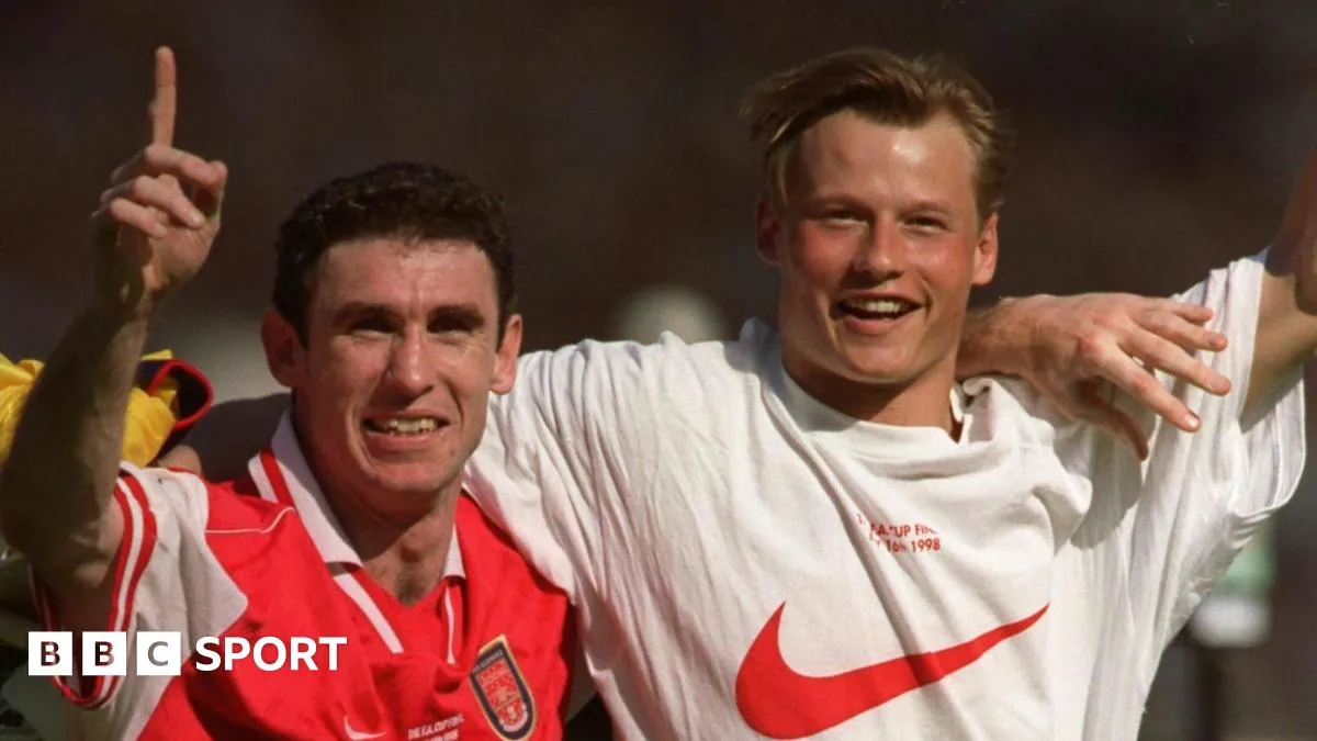 ฮีโร่ผู้ปิดทองหลังพระที่แท้ทรู: Keown รำลึกถึง Manninger เพื่อนยากผู้จากไป