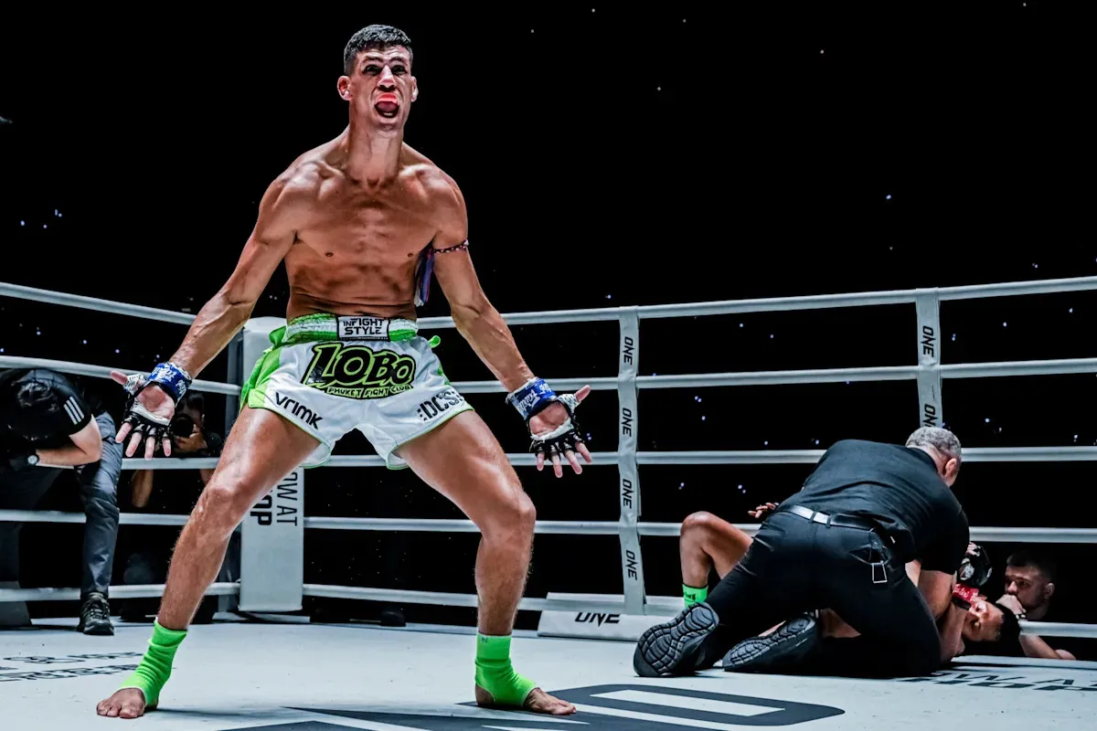 วิภาคโครงสร้าง ONE Friday Fights 152: การปะทะของมวลกระดูกและระบบประสาท ณ Lumpinee Stadium