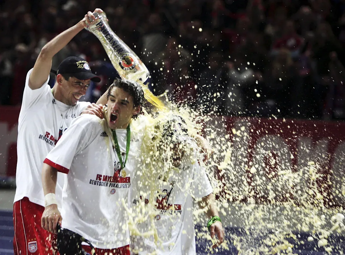 หาก Bayern Munich เถลิงบัลลังก์เหนือ VfB Stuttgart จงอย่าถวิลหาภาพการเฉลิมฉลองด้วยหยาดเบียร์