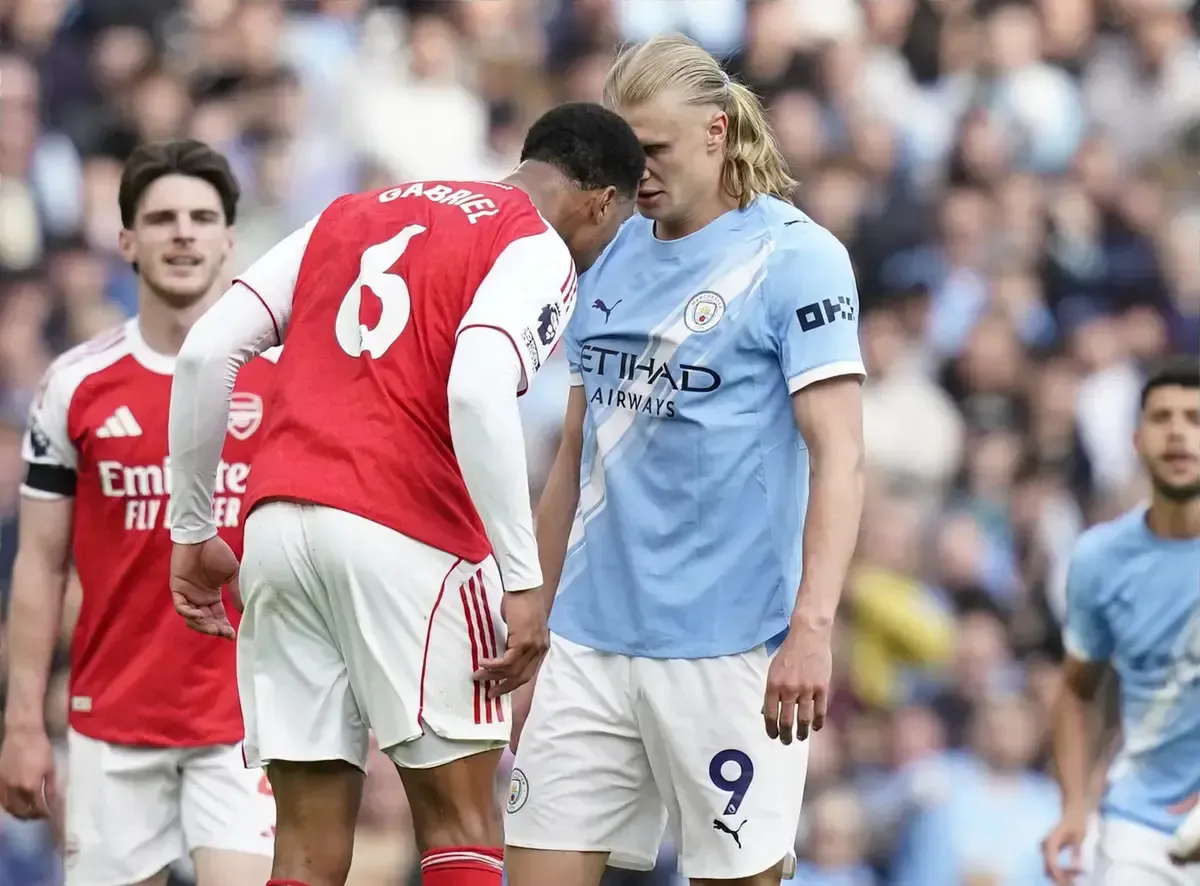 รอดเฉย! Premier League เฉลยทำไม Gabriel ถึงไม่โดนใบแดงฐาน 'โขก' Erling Haaland