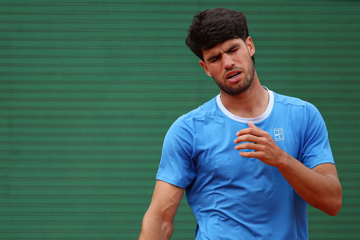 Carlos Alcaraz ถอนตัว Wimbledon: ความล้มเหลวของโครงสร้างข้อมือและการปรับค่าความน่าจะเป็น