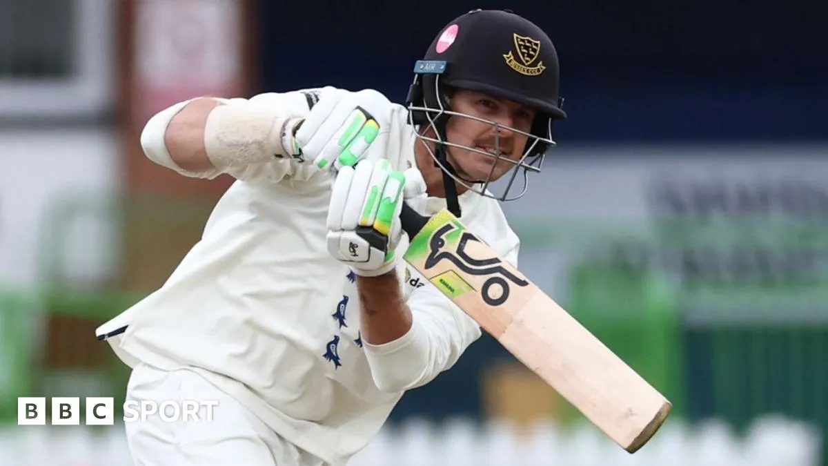 Sussex จ่อคิวเช็กบิล! ลุ้นทุบ Warwickshire คาบ้าน หลัง Jack Leaning โชว์เหนียวเคี้ยวยาก
