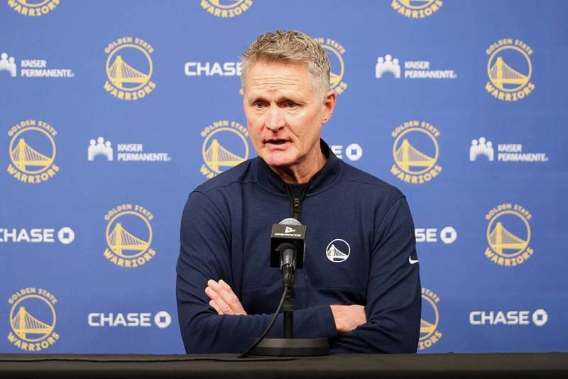 วิเคราะห์ความเสี่ยง: เมื่อ Golden State Warriors กำจัดกลไกควบคุมระบบของ Steve Kerr และการคำนวณภาระหนี้สินที่ตามมา