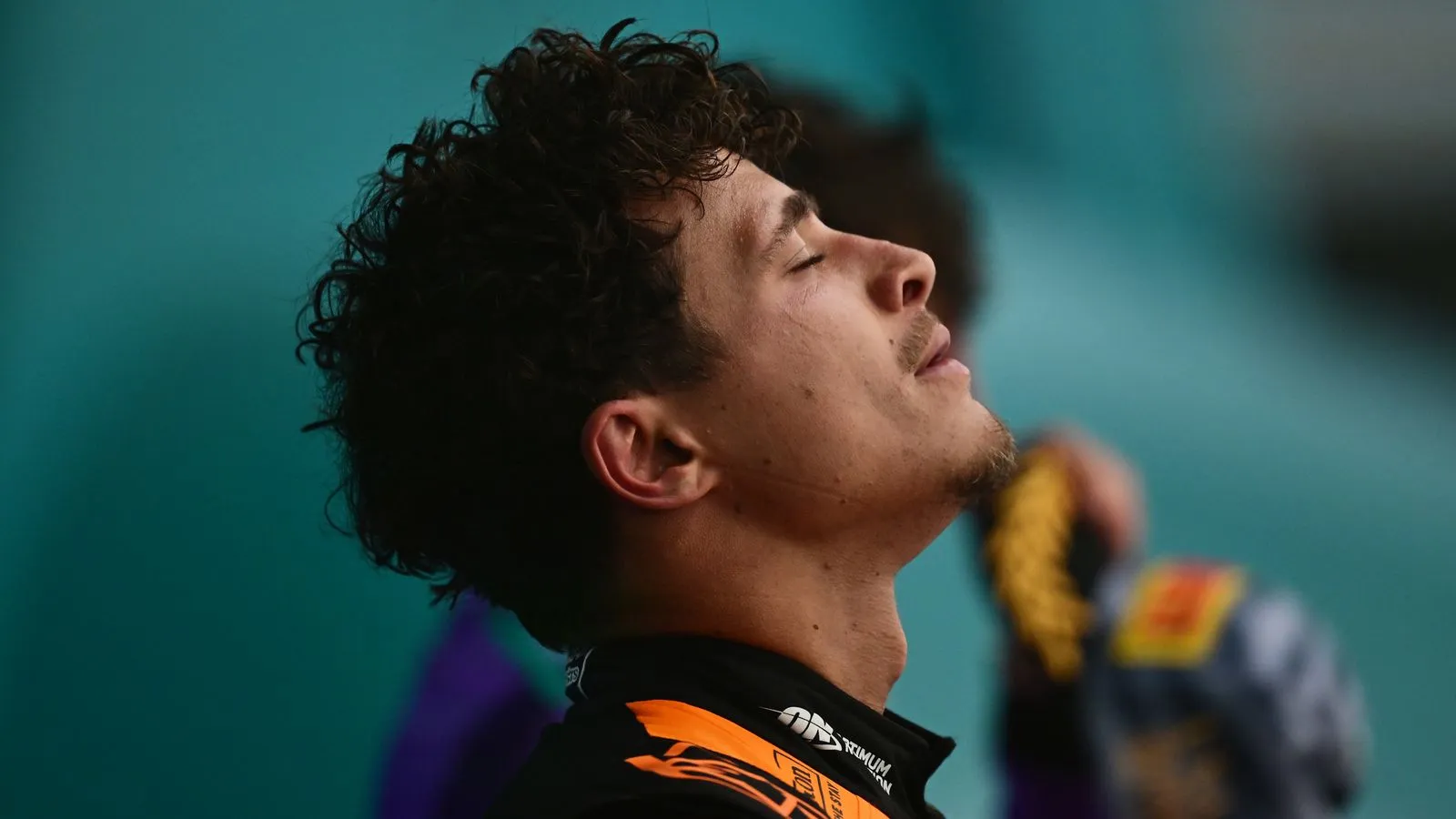เซ็งเป็ด! Lando Norris โวยกลยุทธ์ McLaren ทำถ้วยหลุดมือ ปล่อย Kimi Antonelli แซงดื้อๆ ที่ Miami GP