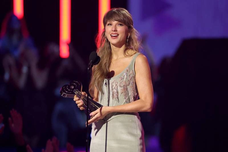 เมื่อ Steve Kerr แอบใส่เนื้อเพลง Taylor Swift ในงานแถลงข่าว: ปฏิบัติการลับที่ทำให้ซูเปอร์สตาร์สาวถึงกับอึ้ง