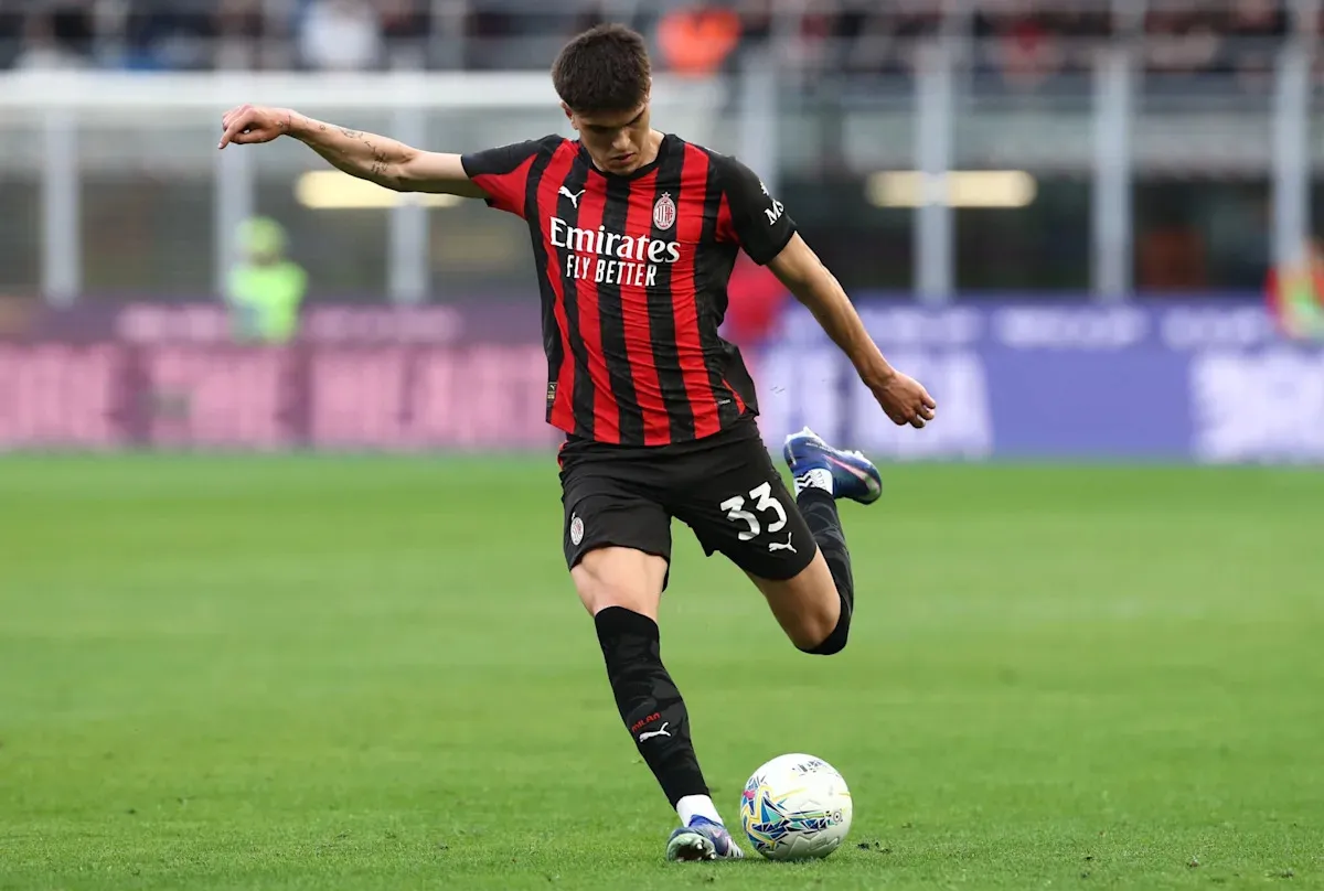 Hellas Verona ปะทะ AC Milan: เมื่อทีมหนีตายต้องมาเจอกับยักษ์ใหญ่ที่ฟอร์มกำลังแกว่ง!