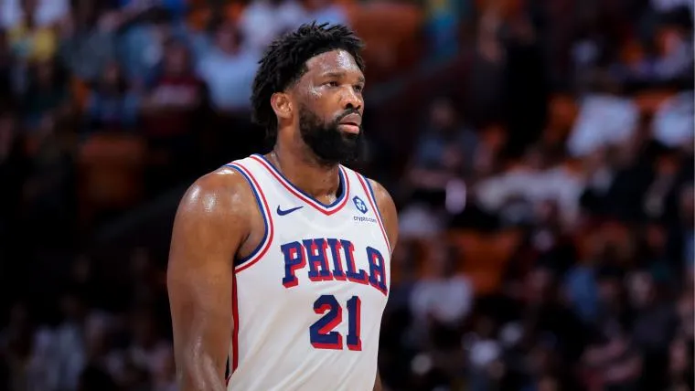 เมื่อยักษ์ใหญ่ไร้เงา: ใครในทัพ Celtics จะสถาปนาตัวเองเป็นราชาในวันที่ Joel Embiid ต้องพักรบ?