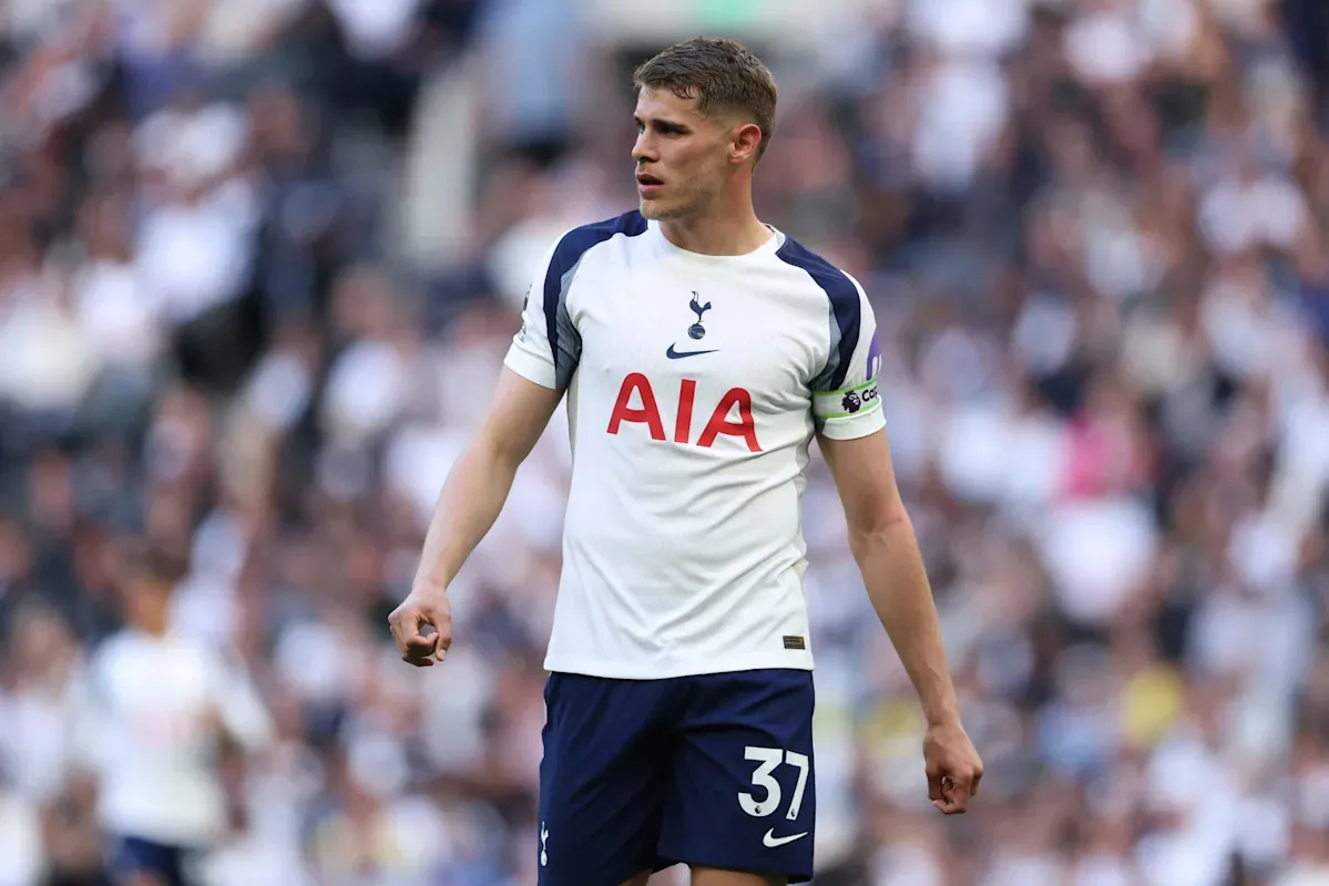 เอาจริงดิ? Manchester United เล็งสอย Micky van de Ven เสริมหลังบ้าน ถ้า Spurs ดวงกุดตกชั้น!