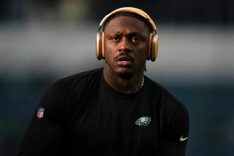 เดิมพันอันตรายของ Howie Roseman: เมื่ออินทรีเหล็กเลือกความโกลาหล แทนที่การหาตัวตายตัวแทนให้ A.J. Brown