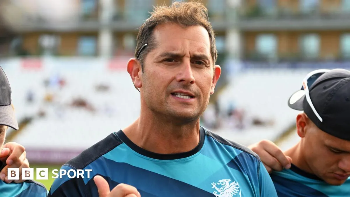 พันธสัญญาแห่งขุนเขา: Jason Kerr ยืดเวลาคุมทัพ Somerset สานต่อตำนานบทมหากาพย์