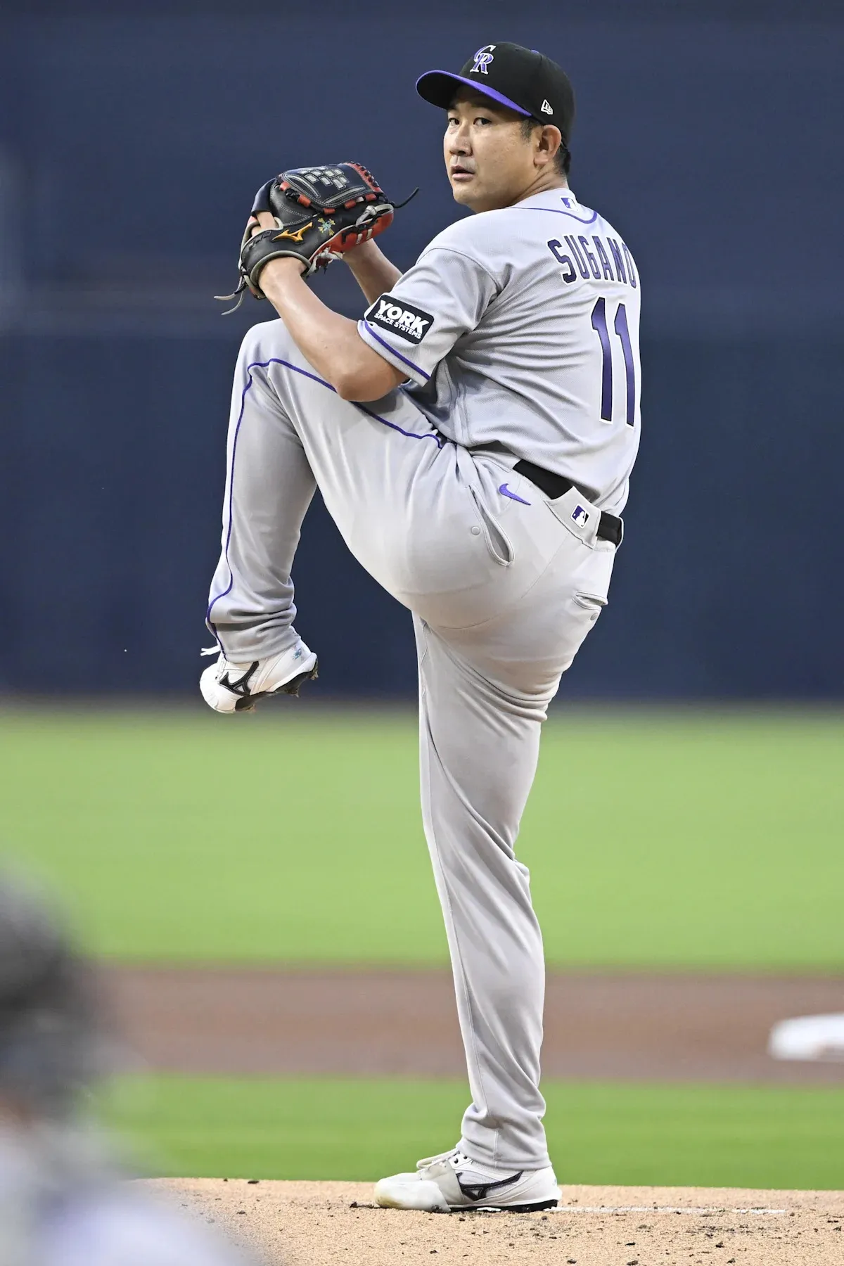 ปฐมบทแห่งเหมันต์ที่ Coors Field: เมื่อ Tyler Glasnow ท้าทายอำนาจลิขิตฟ้าของ Tomoyuki Sugano