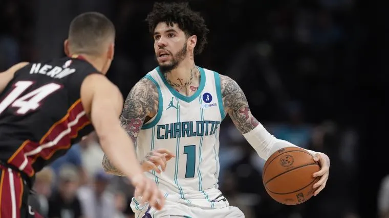 วิเคราะห์ความเสี่ยง: Charlotte Hornets กับความเป็นไปได้ในการรับช่วงต่อภาระผูกพัน 160 ล้านเหรียญของ Bam Adebayo