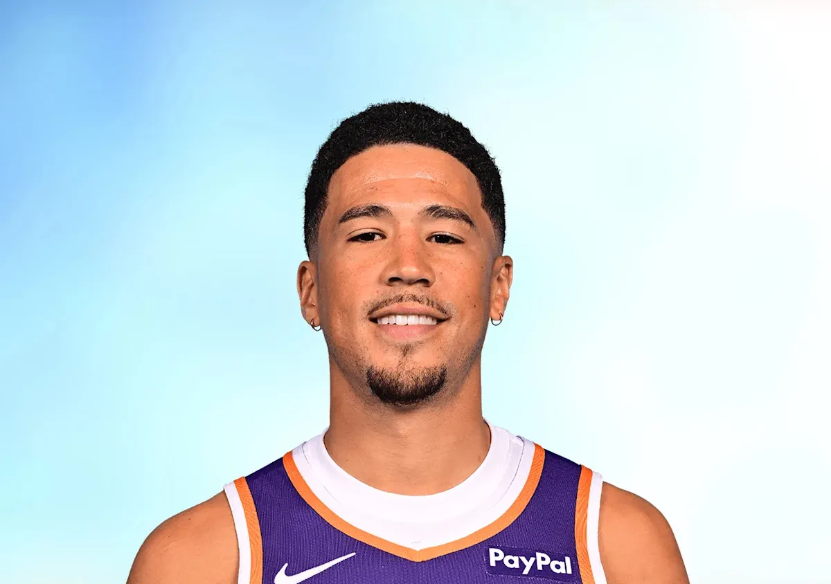 เสียงกระซิบจากเงามืด: Devin Booker กับคำตัดสินที่เหมือนการปล้นกลางวันแสกๆ