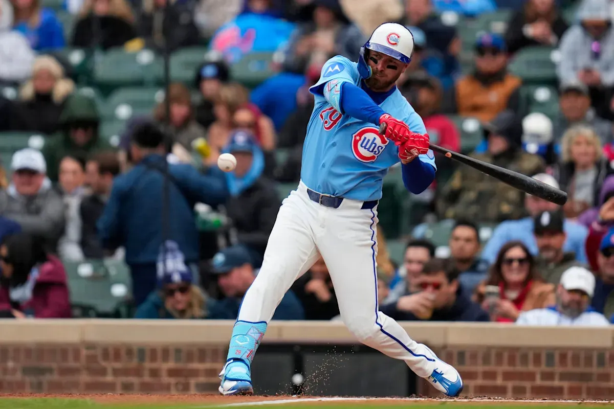 Busch กับหยาดเหงื่อที่ Wrigley Field: Cubs เฉือน Diamondbacks ในค่ำคืนที่ลมหนาวกรีดผิว