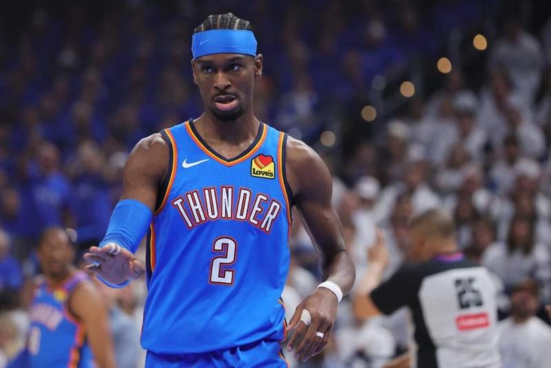 เงียบซะไอ้หนู: Shai Gilgeous-Alexander กับบทเรียนกลางสมรภูมิที่สั่งให้ดาวรุ่ง Thunder หุบปาก