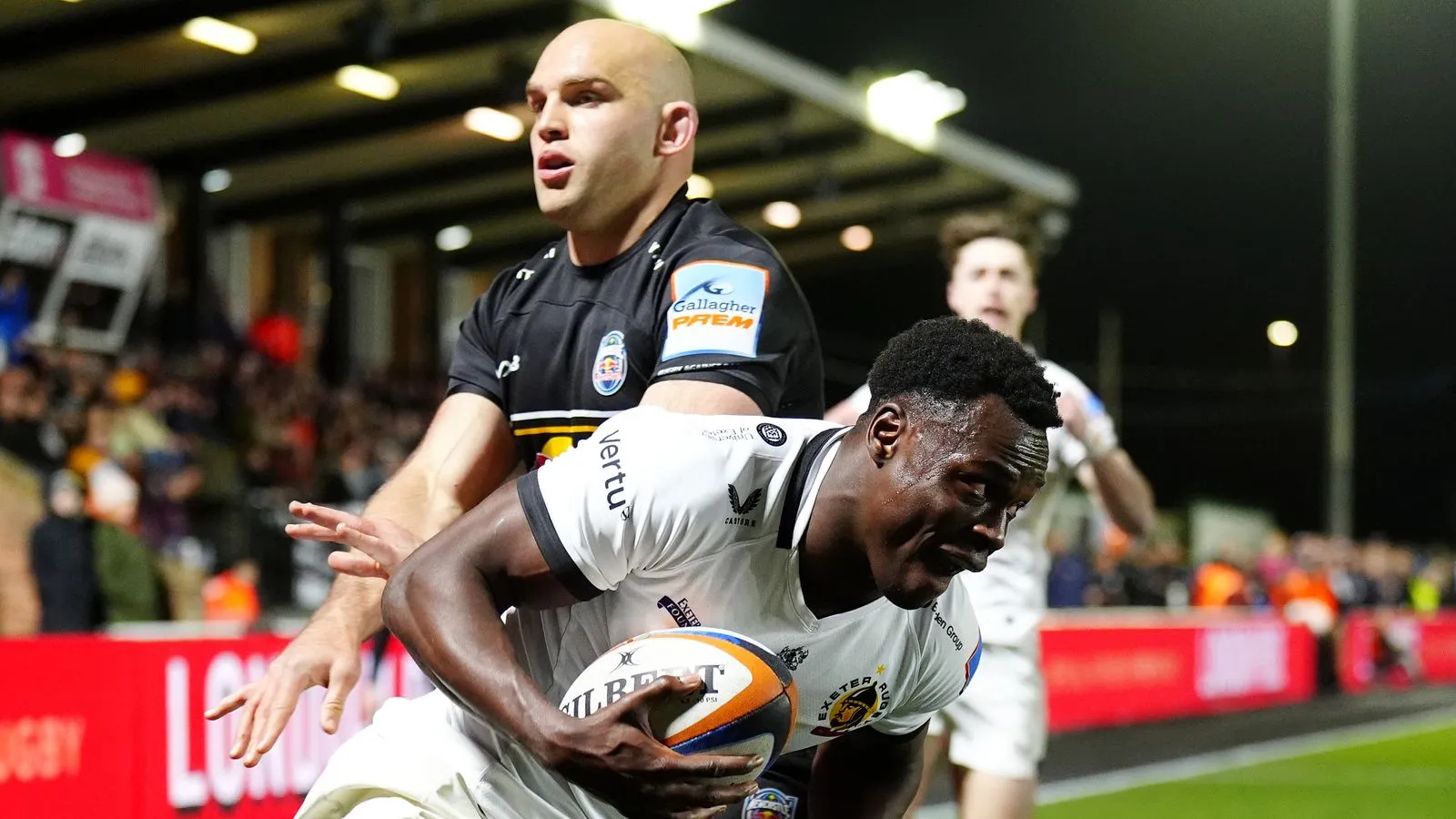 วิเคราะห์โครงสร้างพลศาสตร์: Exeter บดขยี้ Newcastle 38-14 ด้วยระบบรุกแบบเรขาคณิตใน Gallagher Prem