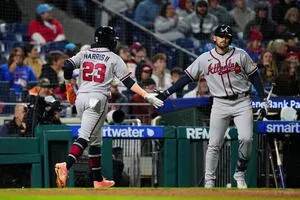 คราบเหงื่อและชัยชนะ: Michael Harris II นำทัพ Braves บดขยี้ Phillies กวาดซีรีส์เรียบอาวุธ