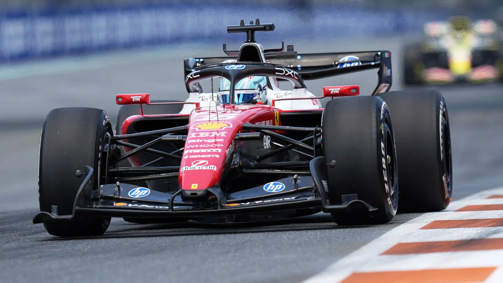 โศกนาฏกรรมแห่งความเร็วที่ Miami: Charles Leclerc กับ Ferrari ร่างอัปเกรดพุ่งทะยาน ขณะที่ขุมพลัง Mercedes เริ่มส่งสัญญาณแห่งความล่มสลาย