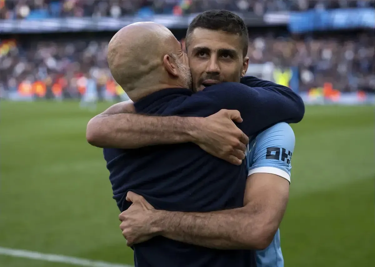 งานเข้าแล้วสิ! Pep Guardiola อัปเดตอาการ Rodri หลังโดนเปลี่ยนตัวแบบเสียวไส้ในเกมตบ Arsenal
