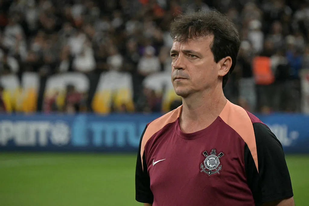 โกลเขามีไว้ตั้งโชว์เหรอ? Vitória กอดคอ Corinthians โชว์มหกรรม 'ยิงนกตกปลา' ในลีกบราซิล