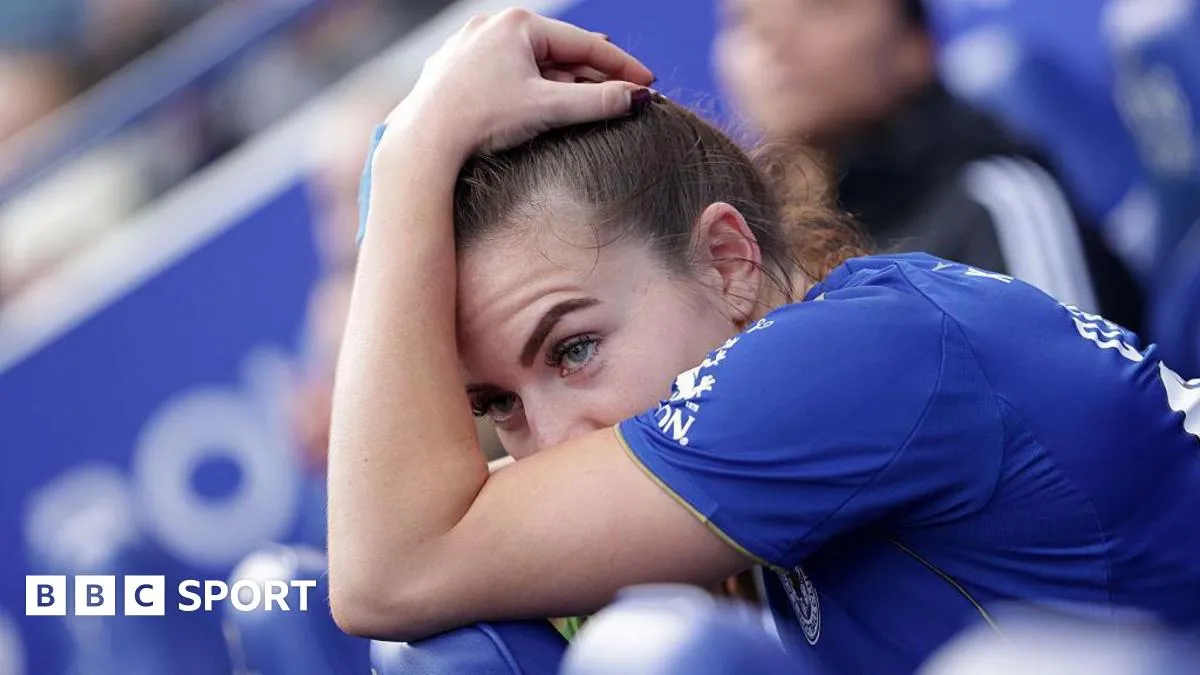 Leicester City กับวิกฤตหนีตาย: เมื่อ 'จิ้งจอกสาว' กำลังจะพากันลงเหวตามทีมชายไปติดๆ